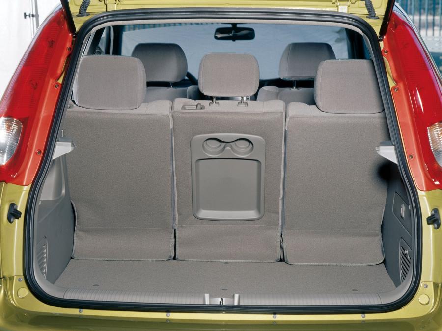  Chevrolet Vivant 2004 года  (фото 2 из 9)